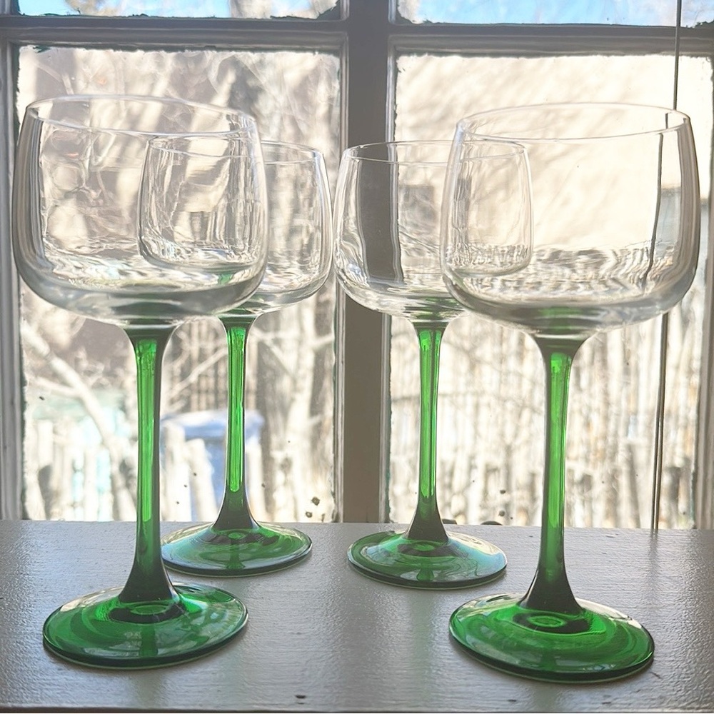 Vintage luminarc green stem wine glasses